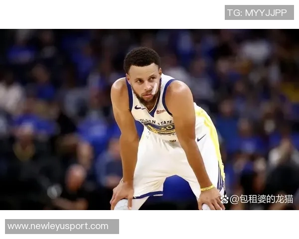 库里轻松出战16分钟贡献11分4篮板3助攻展现实力不凡