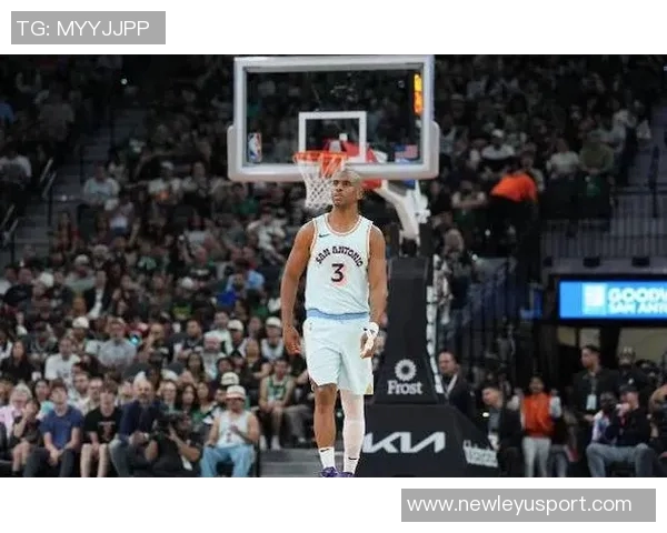 回顾14年前今日保罗加盟湖人的三方交易因篮球原因遭否决的背后故事