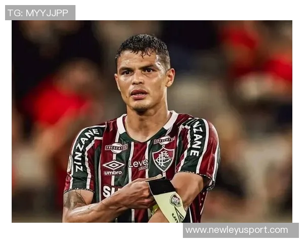 罗马诺透露阿莫林希望引进传统中锋曼联却偏爱其他类型球员