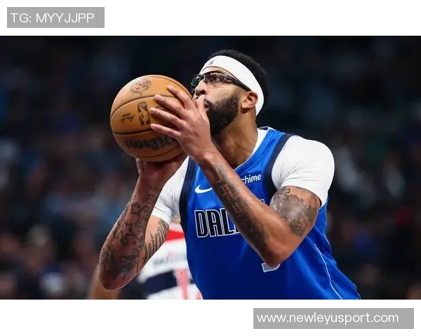 独行侠寻求浓眉交易机会伤病隐患与续约压力交织前景复杂